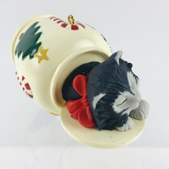 1994 Hallmark Keepsake "Cat Naps" Christmas Ornament Kittys Cookies Jar - Picture 2 of 7